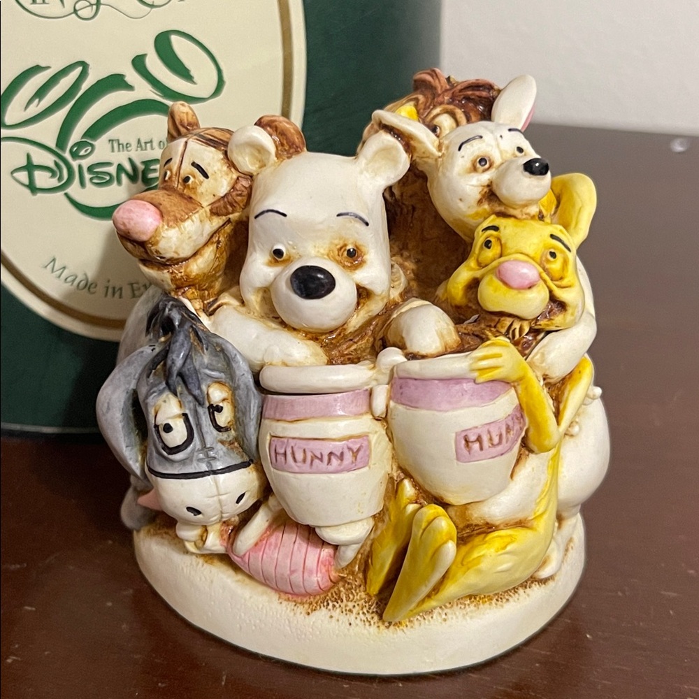 Harmony Kingdom & Walt Disney ~ POOH AND FRIENDS